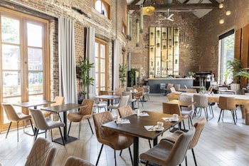 Eburon Hotel - Different Hotels