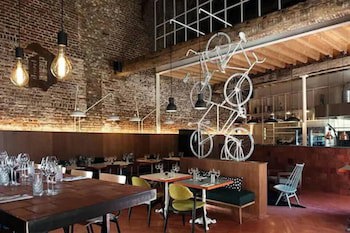Eburon Hotel - Different Hotels