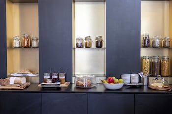 Eburon Hotel - Different Hotels
