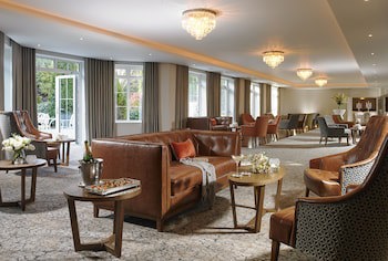 Hodson Bay Hotel