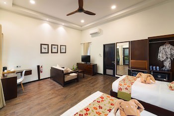 Mayang Sari Beach Resort