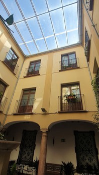 Hotel Coso Viejo