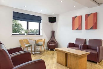 Days Inn By Wyndham Corley Nec M6