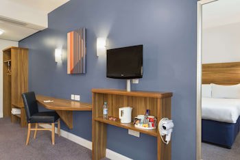 Days Inn By Wyndham Corley Nec M6