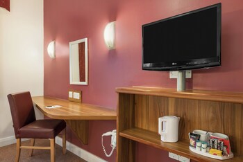 Days Inn By Wyndham Corley Nec M6