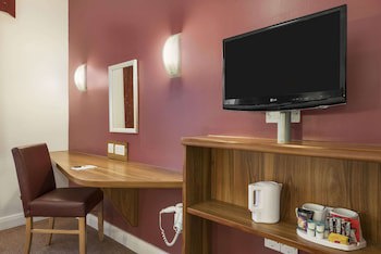 Days Inn By Wyndham Corley Nec M6