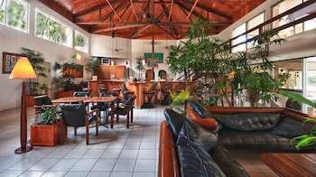 Bedarra Beach Inn