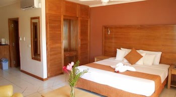 Bedarra Beach Inn