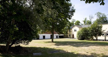 Farmers Kitchen Hotel