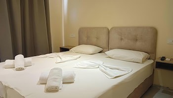 Leonidas Hotel and Studios fotoğrafı