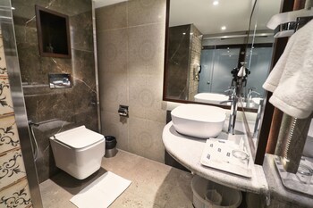 Goldfinch Hotel Mangalore