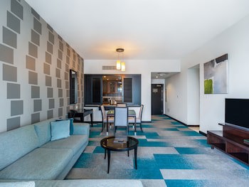 Flora Creek Deluxe Hotel Apartments Dubai
