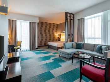 Flora Creek Deluxe Hotel Apartments Dubai