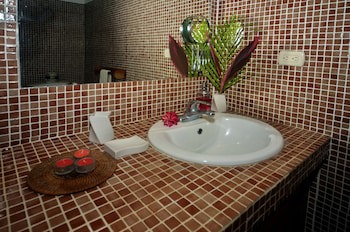 Esencia Hotel & Villas