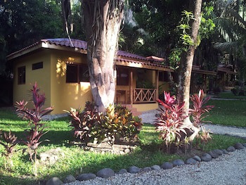 Esencia Hotel & Villas