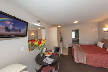 Cranford Oak Motel
