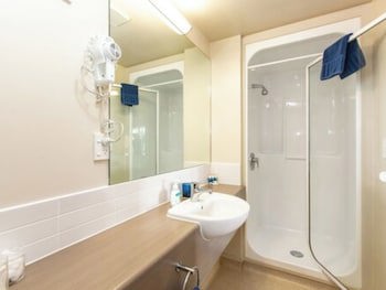 Cranford Oak Motel