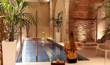 Abac Restaurant & Hotel