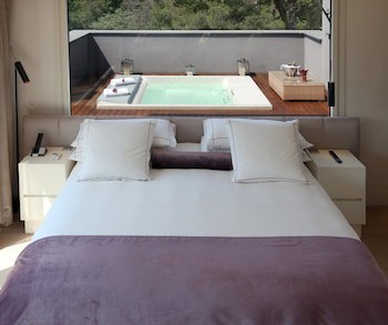 Abac Restaurant & Hotel