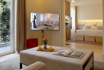 Abac Restaurant & Hotel