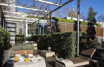 Abac Restaurant & Hotel