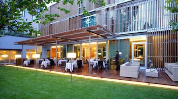 Abac Restaurant & Hotel