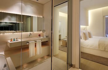 Abac Restaurant & Hotel