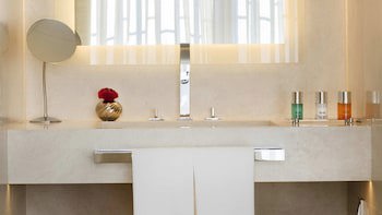 Abac Restaurant & Hotel