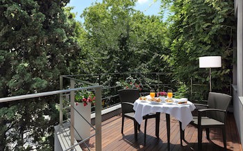 Abac Restaurant & Hotel