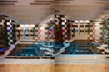 Nova Plaza Orion Hotel