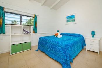 Aroa Beachside Resort