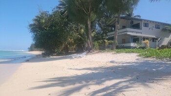 Aroa Beachside Resort