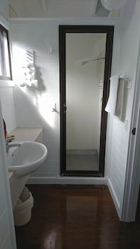Aroa Beachside Resort