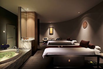 Doubletree By Hilton Putrajaya Lakeside