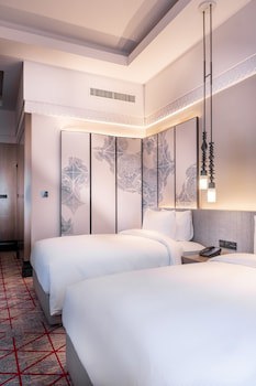 Doubletree By Hilton Putrajaya Lakeside