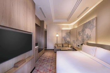 Doubletree By Hilton Putrajaya Lakeside