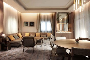 Doubletree By Hilton Putrajaya Lakeside