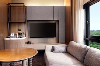 Doubletree By Hilton Putrajaya Lakeside