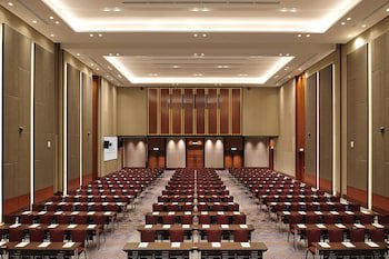 Doubletree By Hilton Putrajaya Lakeside