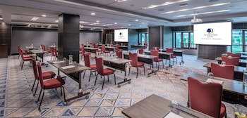 Doubletree By Hilton Putrajaya Lakeside