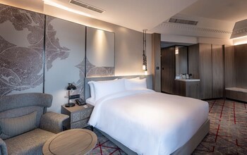 Doubletree By Hilton Putrajaya Lakeside
