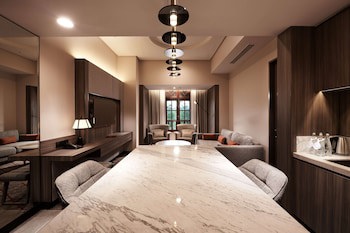 Doubletree By Hilton Putrajaya Lakeside