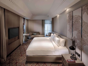 Doubletree By Hilton Putrajaya Lakeside