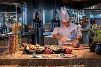 Doubletree By Hilton Putrajaya Lakeside