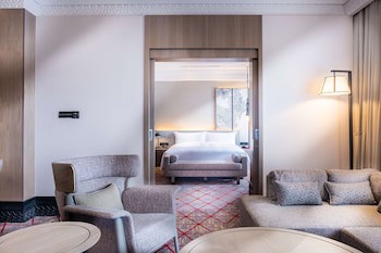 Doubletree By Hilton Putrajaya Lakeside