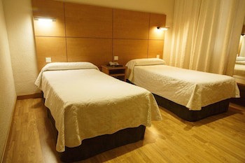 Hotel Serrano