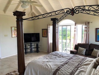 Retreat Guesthouse Luxury Suites