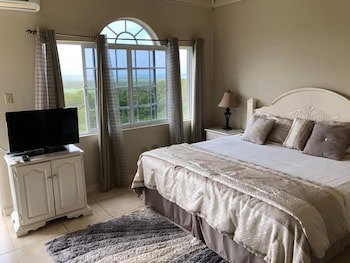 Retreat Guesthouse Luxury Suites