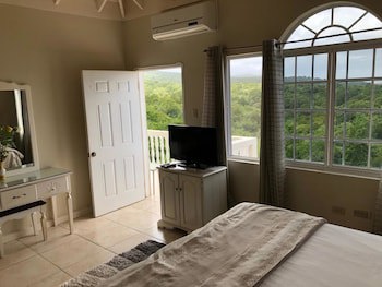 Retreat Guesthouse Luxury Suites