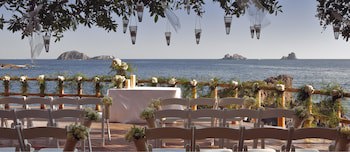Cala De Mar Resort & Spa Ixtapa
